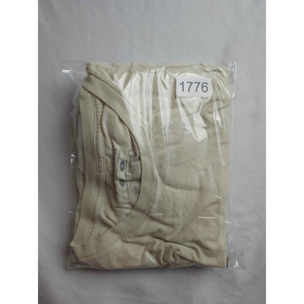 Columbia Mens Hide & Seek Champion Bigfoot‎ Graphic T-Shirt Beige Large - Picture 6 of 6